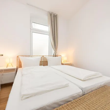 Suhu Apartment Berlin